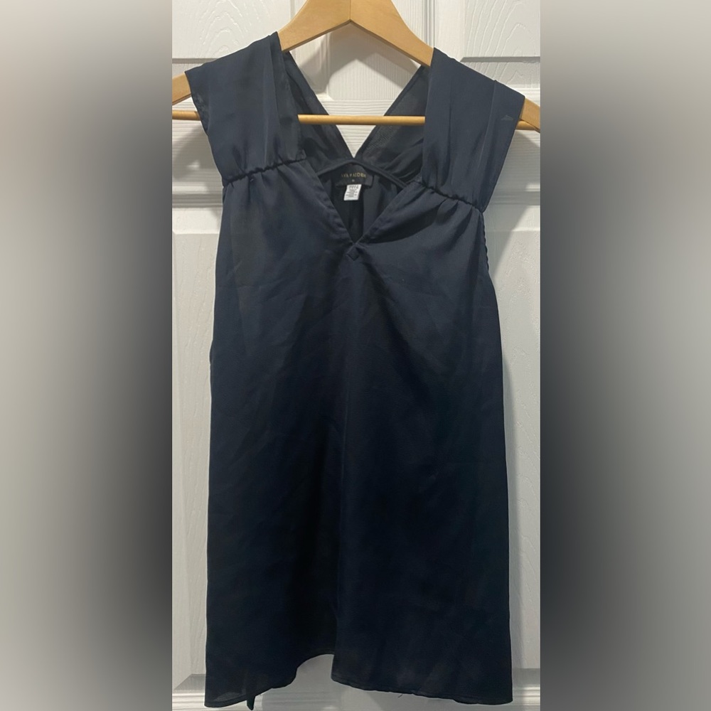 Ava & Aiden Black Top Size Large